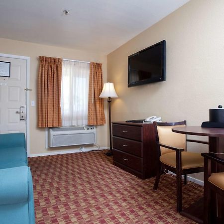 Red Lion Inn & Suites Cathedral City Palm Springs Екстер'єр фото
