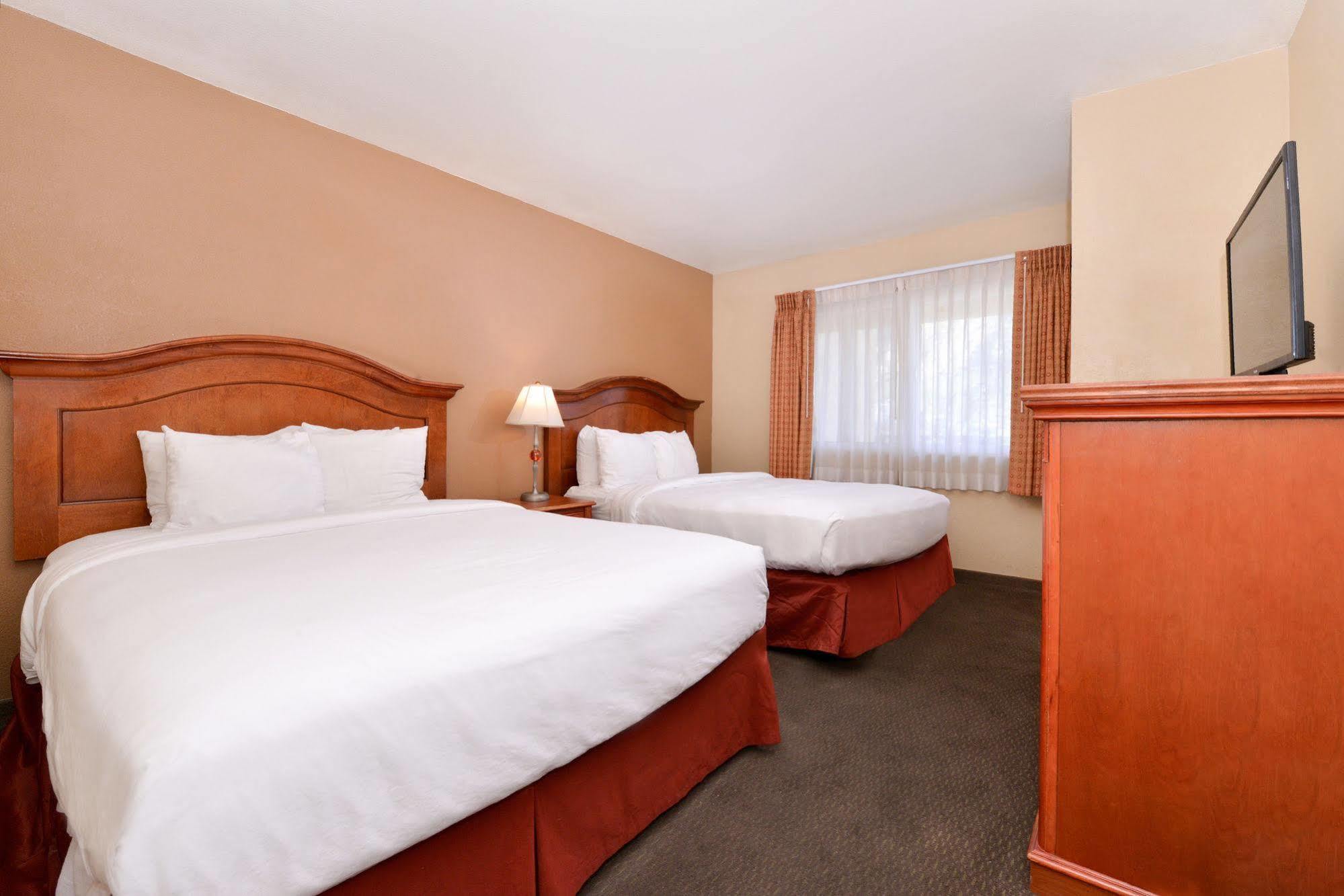 Red Lion Inn & Suites Cathedral City Palm Springs Екстер'єр фото