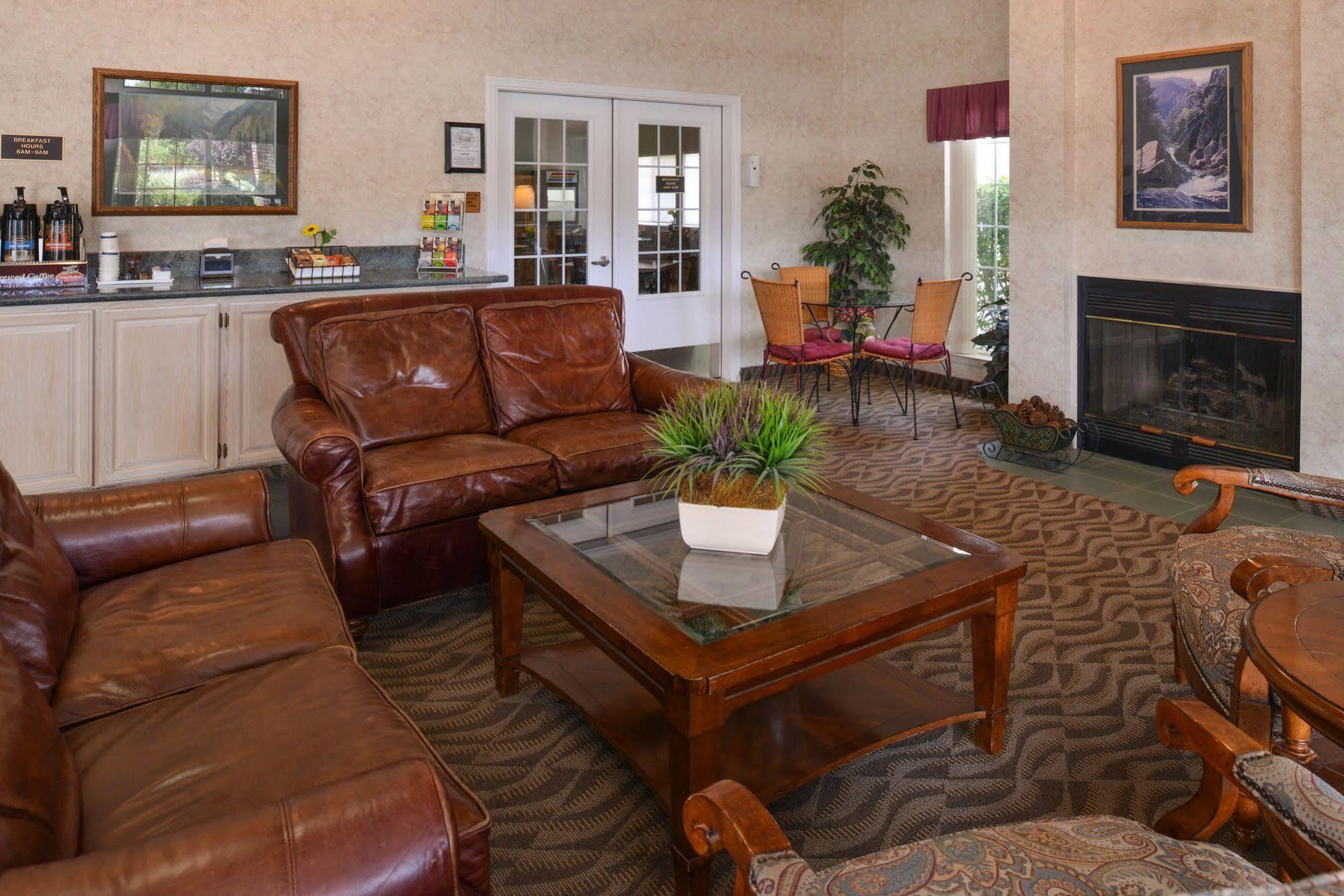 Red Lion Inn & Suites Cathedral City Palm Springs Екстер'єр фото